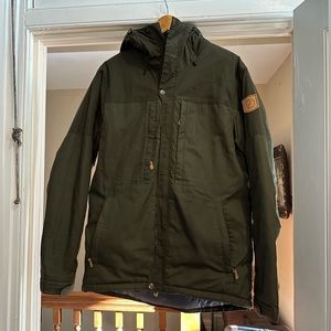 Barely worn SKOGSÖ PADDED JACKET M - green.